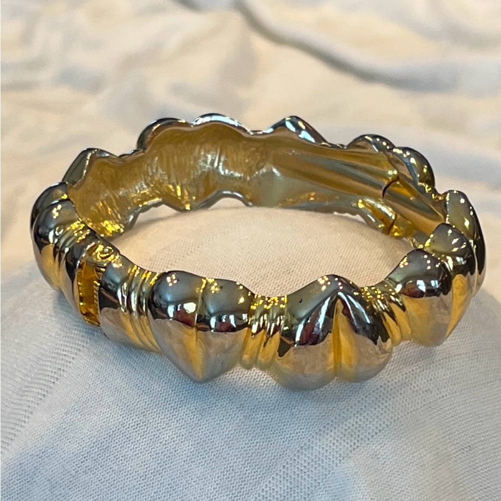 Gold Tone Bracelet with Unique Design & Smooth Finish (some tarnish due to age)